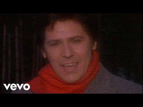 Shakin' Stevens - Merry Christmas Everyone (Official Video) [Directors Cut]