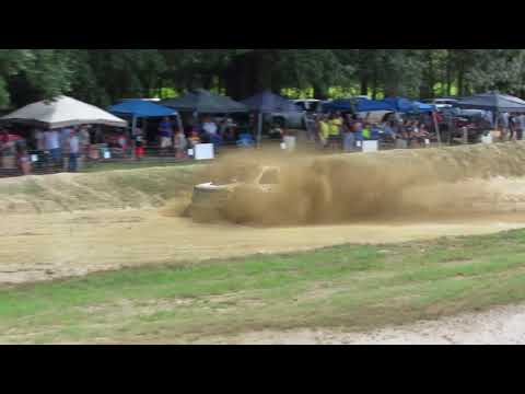 Mossy Oak Mudslinger vs Nasty Heifer