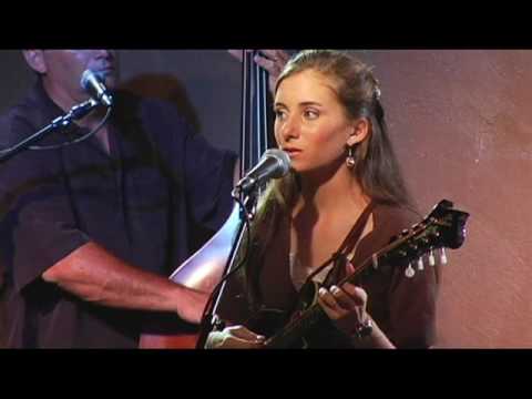 The Peasall Sisters: Family Harmony