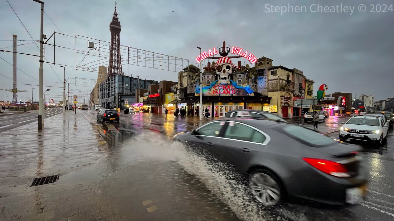 Rainy New Years Eve in Blackpool ☔️🌧️💦