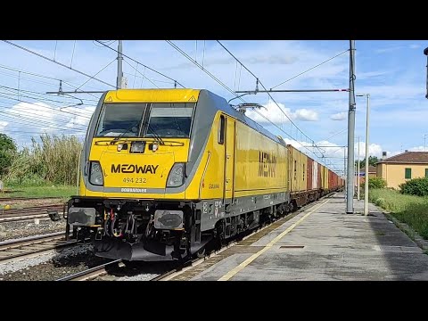 UN SABATO DI MAGGIO RICCO DI TRENI PARTICOLARI ALLA STAZIONE DI CASTELBOLOGNESE-RIOLO TERME!