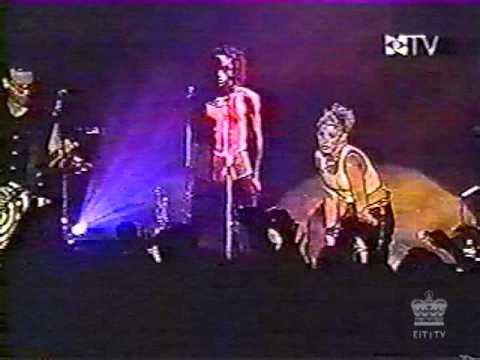 No Doubt - Live in Korea 2000 - 10 - Artificial Sweetener