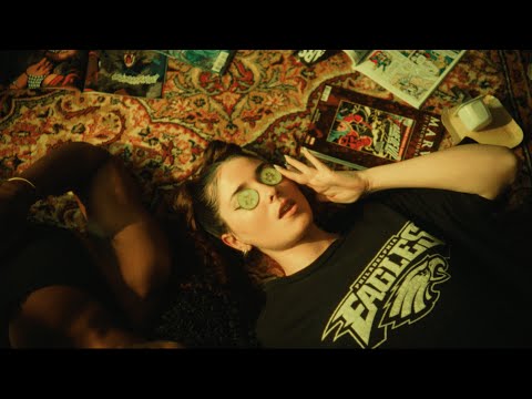 Maïcee - killing all dem mannerS (Official Video)