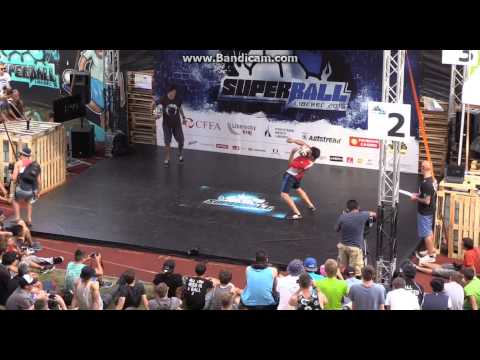 SuperBall 2015 Top 32 Battle - Zhura (UKR) vs MichRyc (POL)