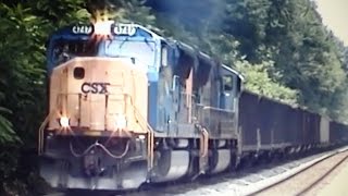preview picture of video 'CSX Train @ Barnesville with Helpers'