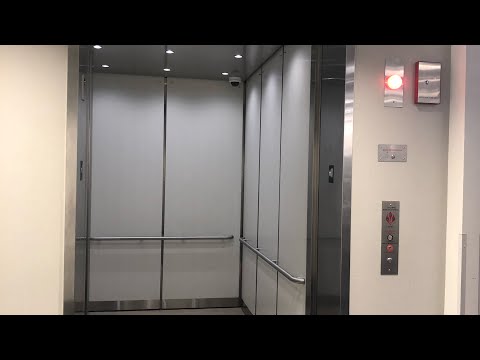 (Rare!) Awesome Schindler 5500 Traction Elevator @ Nordstrom Rack in Minneapolis, MN