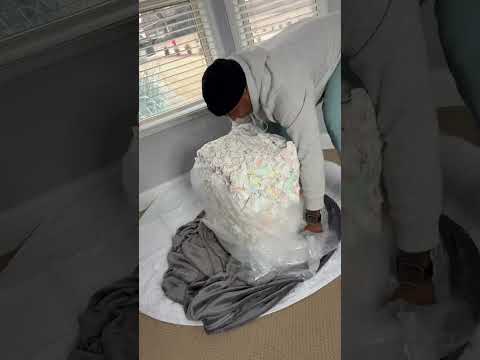 This giant 5ft bean bag chair is a 10/10 highly recommend! We lounge in it everyday and I’m glad my