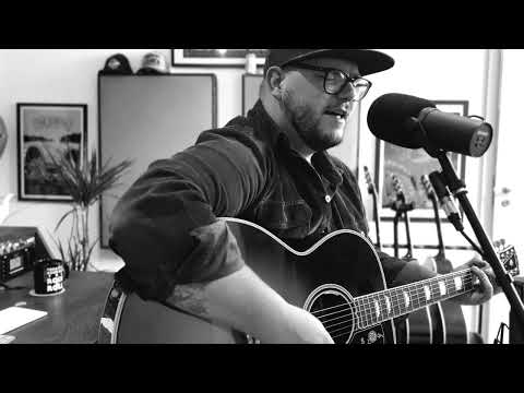 Max Scheer - Learn From The Fall // In My Room Session (Ep.07)