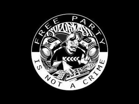 Suburbass - Simpsound Live 2 @ Teknival Caen 03.05.1999