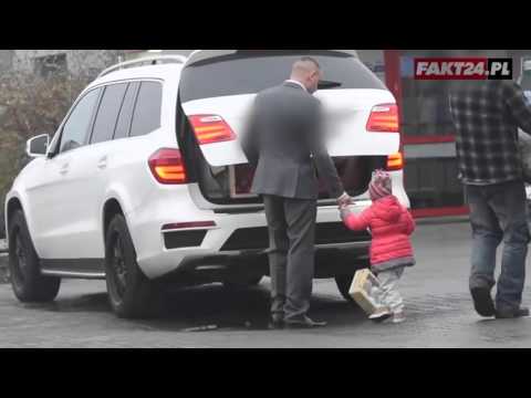 Dopiero co się rozwiedli, a już jak rodzina!