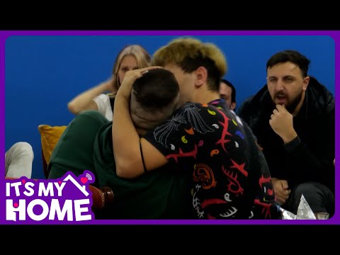 Klea e puth ne buze Albiosin!!! - It's My Home