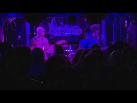 WAITING FOR THE ROYALTIES - I DON'T THINK SO (Live)