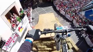 preview picture of video 'Taxco urban downhill 2014 huge crash on the drop.'