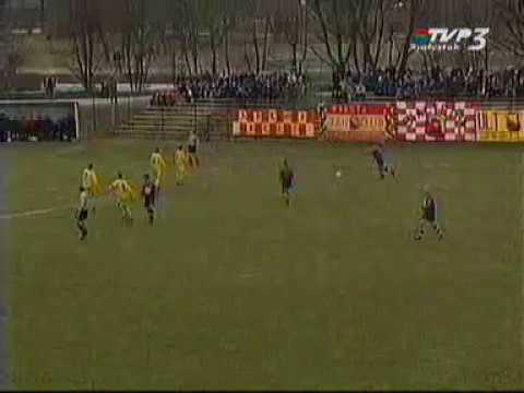 Jagiellonia - Gwardia Warszawa 3:1 XXIII kolejka III ligi 2000/2001 - bramka na 0:1