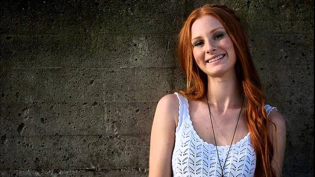 Celia Pavey   Scarborough Fair with lyrics