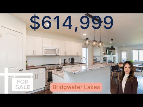 Stunning Bridgwater Lakes Bungalow | INCREDIBLE Views + Beautiful Curb Appeal | $614,999