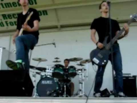 Emissarium - Nowhere / Pieces live