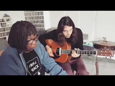 Tiago Iorc & Milton Nascimento - Bola de Meia, Bola de Gude