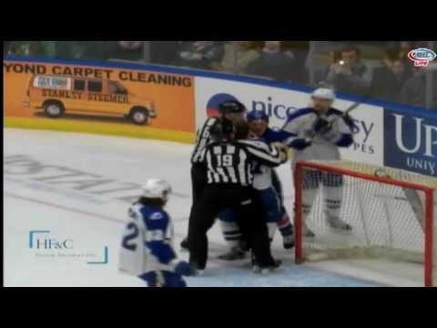 Cole Schneider vs Yanni Gourde