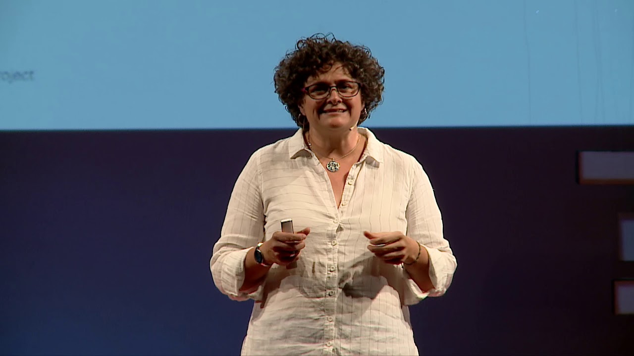 La atención es el corazón de la inteligencia | Charo Rueda | TEDxPuertadePurchena