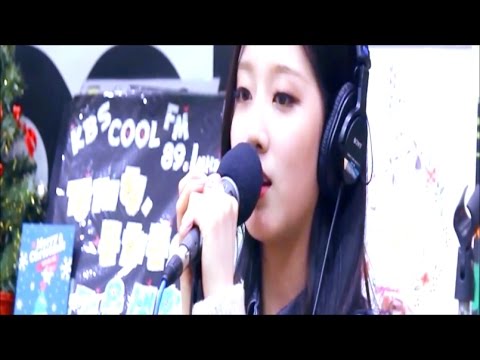 Lovelyz Cover BLΛƆKPIИK's 'Whistle' @ KISS THE RADIO