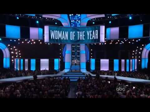 Taylor Swift - Wins Billboard Woman Of The Year - Billboard Music Awards 2012