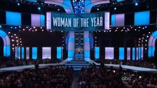 Taylor Swift - Wins Billboard Woman Of The Year - Billboard Music Awards 2012