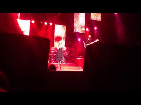 Malin, Alexandra, Torstein og Jørgen - Jeg så mamma kysse nissen