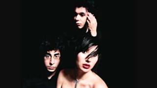 Yeah Yeah Yeahs- Deja Vu