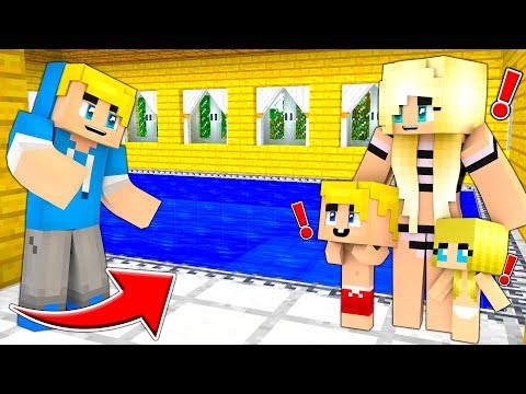 COMPRO UNA PISCINA A DOLCETTA E FIGLI!! - Famiglia di Minecraft DUE #15