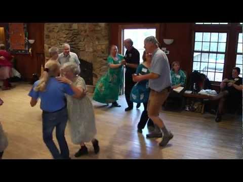 Traditional Western Square Dances 3b - Heads to the Center, Sides Divide