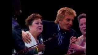 Barry Manilow singing with the Twins
