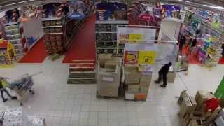 preview picture of video 'Auchan Mâcon   Les Coulisses De Noël'