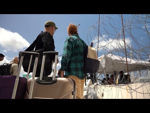 Russian and Ukrainian asylum seekers face different fates at US-Mexico border • FRANCE 24 English