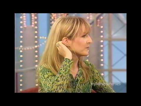 DONNA LEWIS CHATS WITH ROSIE