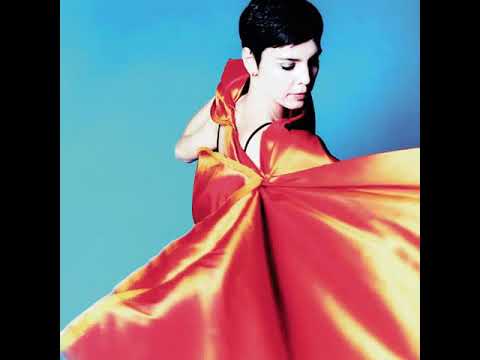 Videoclip de Pista De Dança (Album Version) — Adriana Calcanhotto