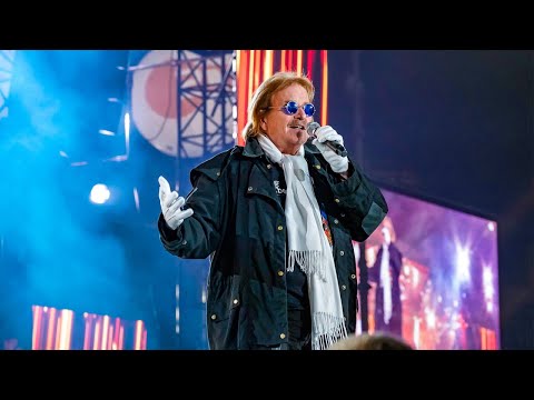 Frank Zander live am Brandenburger Tor Silvester 2019/2020 - "Hier kommt Kurt" und "Nur Nach Hause"