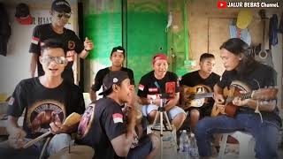 Download lagu MAWAR MERAH||cover pengamen||anak rantau TKI Malaysia mp3 Download lagu MAWAR MERAH||cover pengamen||anak rantau TKI Malaysia mp3