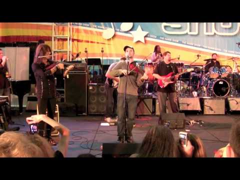 John O'Reilly - Band From TV with Jesse Spencer & Mark Wood (NAMM 2011)