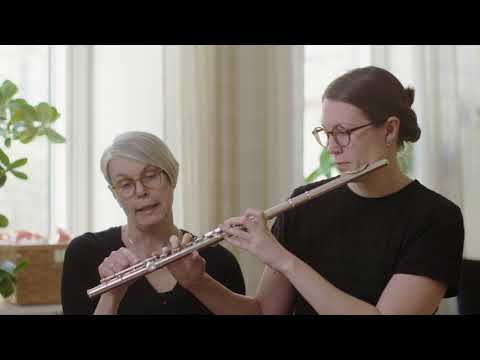 Guidning till stabilitet och dynamik: Flöjt. Photographer Lukas Backland. Translator Ian Peaston