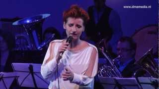 De Zee - Cindy Oudshoorn  -  (Alpe dHuZes, De Harmonie mei 2012)