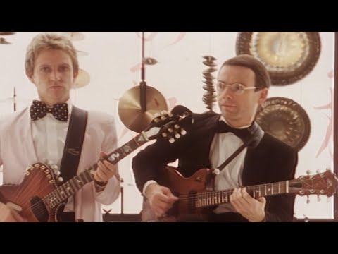Andy Summers & Robert Fripp - I Advance Masked (Official Video)