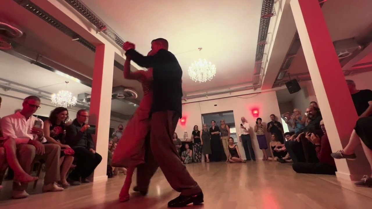 Video thumbnail for 2/4 Evira Lambo & Michael „El Gato“ Nadtochi-"Bahía Blanca" (Instr) C. Di Sarli y su OT-Up! Ta-Taa!