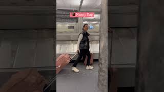 5 APPS PARA TUS VIAJES🌎: Flight Aware✈️, Nanny Bag🧳, HolaFly📱, GetYourGuide🧡, PriorityPass 💳.