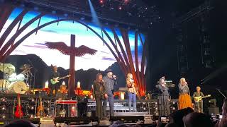 Reba McEntire (With The Issacs) - Swing Low Sweet Chariot - LIVE In Concert - Charlottesville VA!