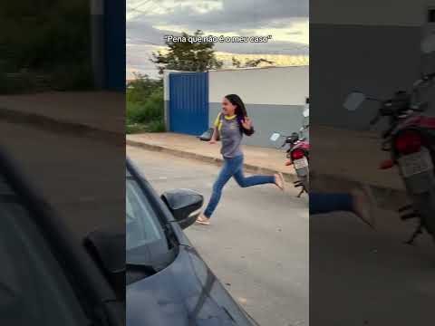 Quem nunca levou ovada na cabeça no aniversário kkkkk #toiaeana