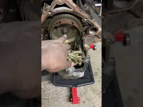 SRT8 Power TV 5.7,6.1 hemi Cam Swap , removal of timing chain and tensioner.
