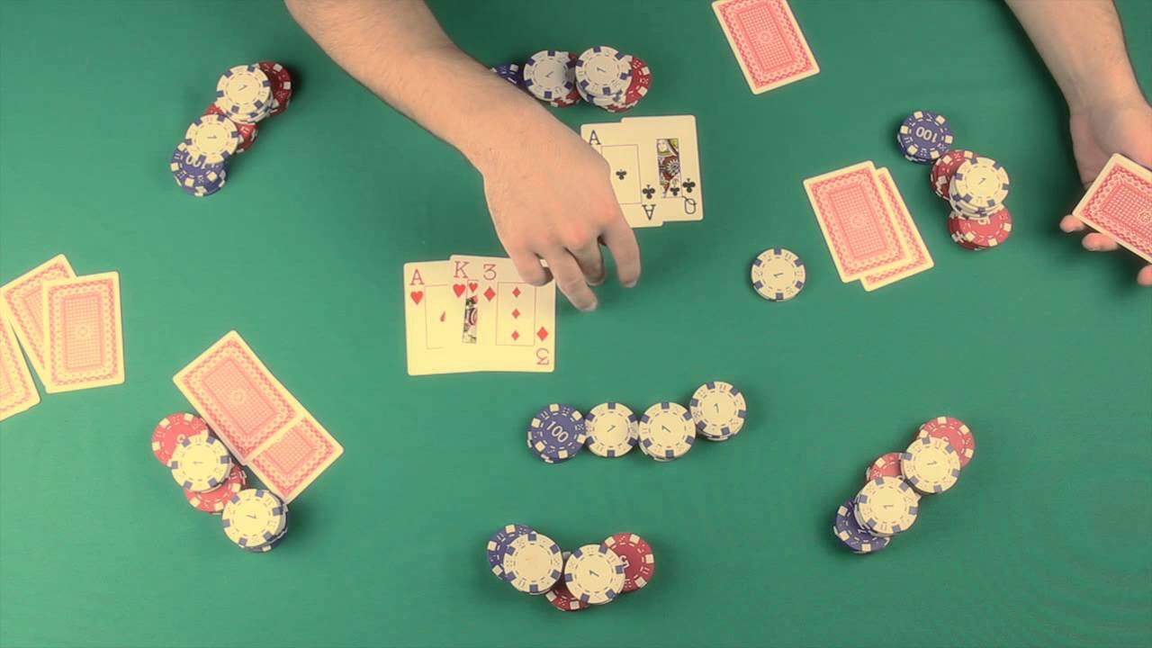 Como jogar poker (revisão de todo o que foi ensinado)