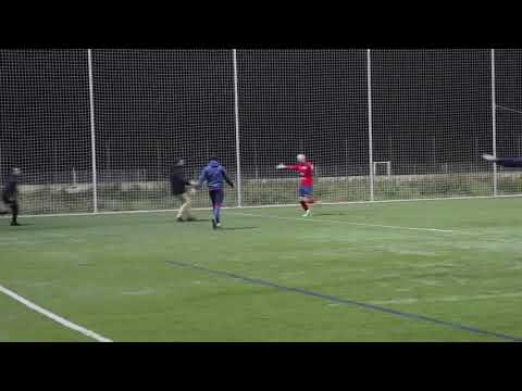 Penalti decisivo transformado por el Villalonga C.F. para eliminar al C.E. La Font.