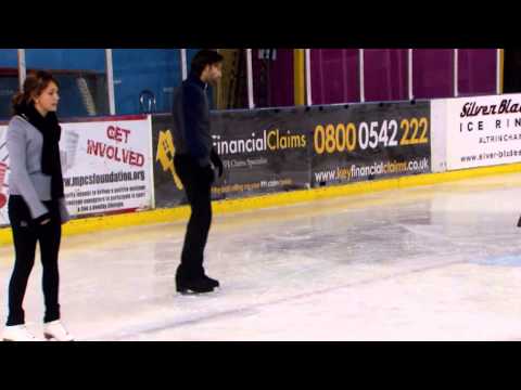 Samia Begins To Wobble Alone On The Ice - Dancing On Ice